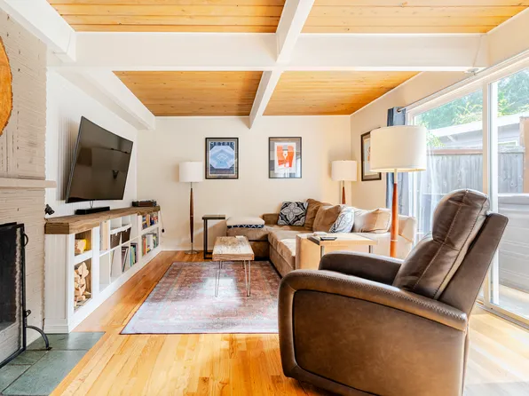 (undisclosed Address), Kenmore, WA 98028
