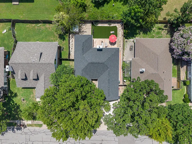 2305 Raintree Path — Photo 31