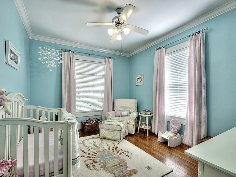 1321 Harvard St — Photo 14