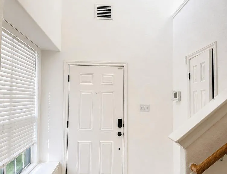 16659 Newglen Ln — Photo 3