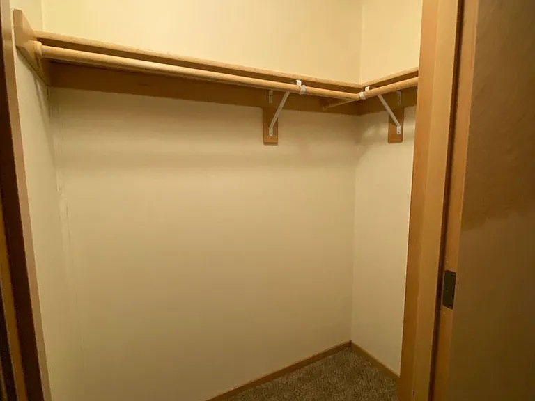 Christopher Crest Apartments — Photo 13