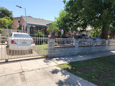 822 E 88th Pl, Los Angeles, CA, 90002