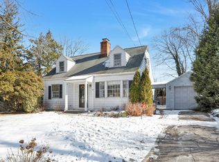 44 Walmsley Rd, Darien, CT 06820