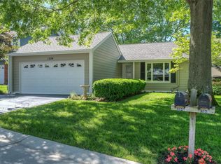 1304 Turtle Cv, Ballwin, MO 63011