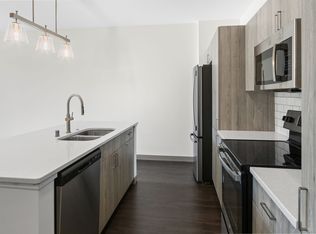 2420 E Capitol Dr #409, Milwaukee, WI 53211