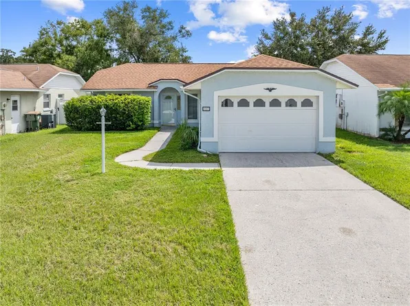 907 Robinson Ave, Saint Cloud, FL 34769