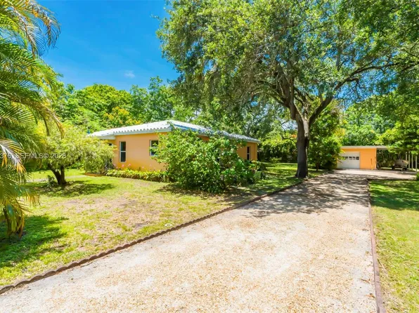 955 NE 128th St, North Miami, FL 33161