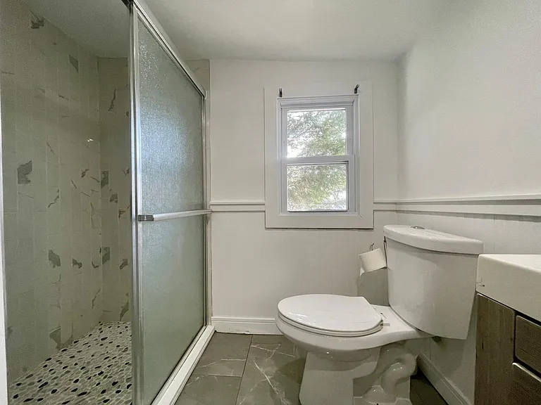 2 Chatham Dr #2 — Photo 7