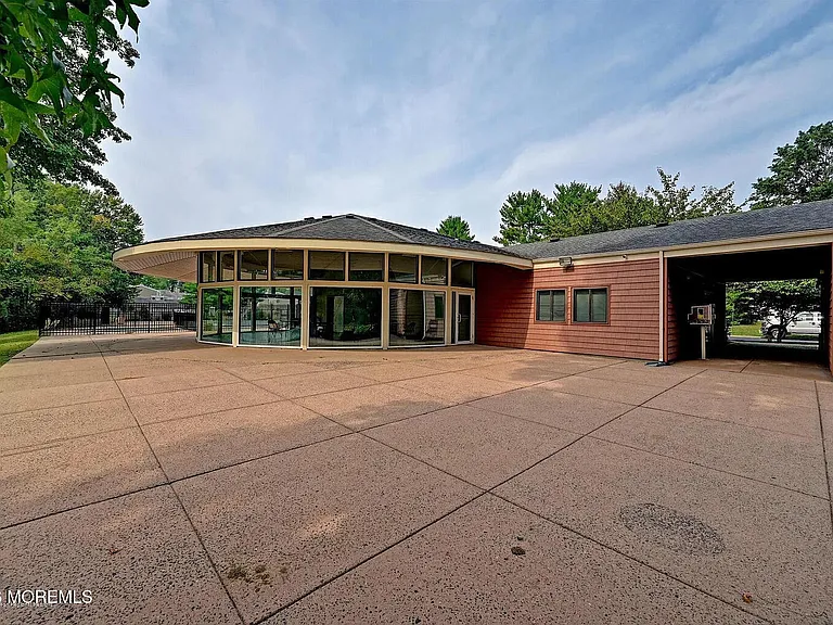 13 Helene Ct — Photo 20