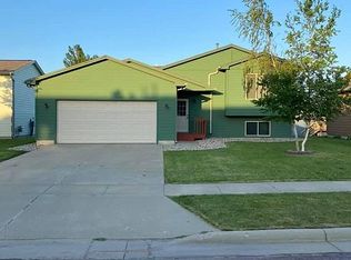 600 S Wheatland Ave, Sioux Falls, SD 57106