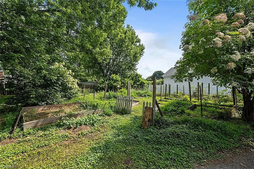 4 bed, 1850 sqft, $850 — Photo 4