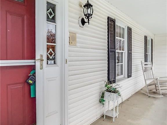 4th image of 1140 Deepwood Dr