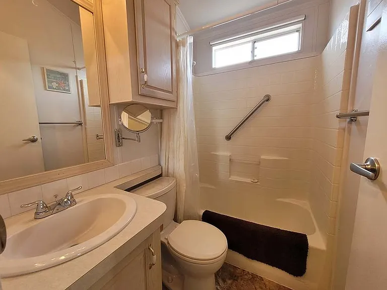 1295 S Cawston Ave #305 — Photo 8