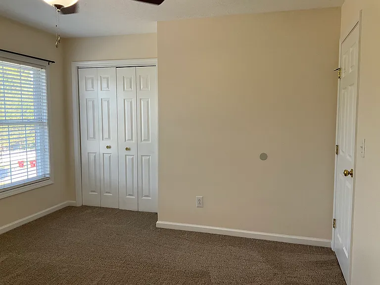 415 E Holston Ave #4 — Photo 28