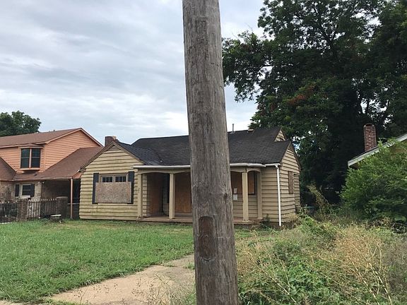 2nd image of 701 E Gage Ave