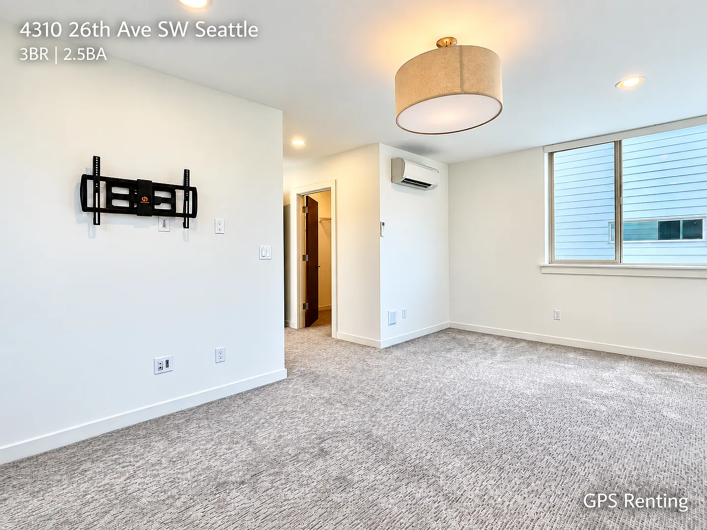 3-Bedroom, 2.5-Bathroom Home in West Seattle — Photo 4