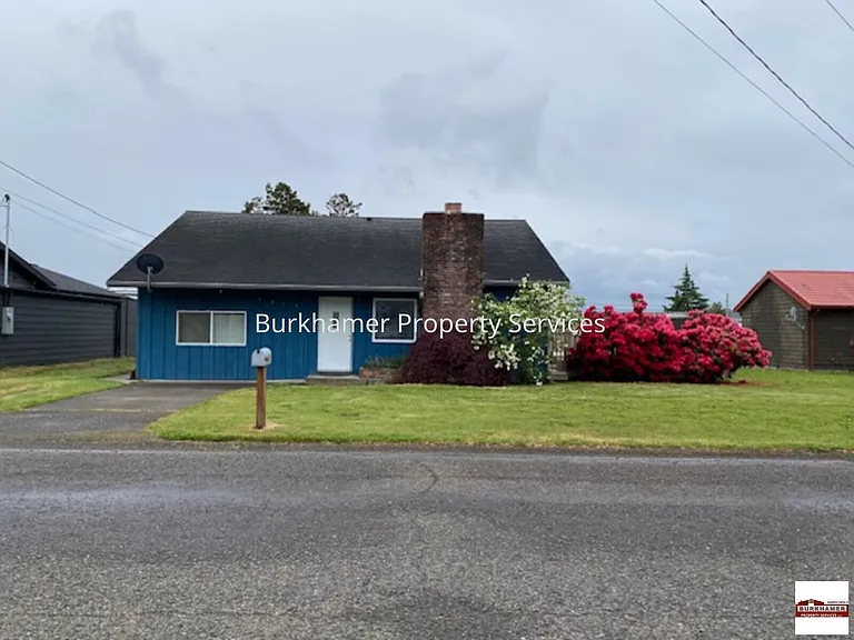 1315 W Young St — Photo 2