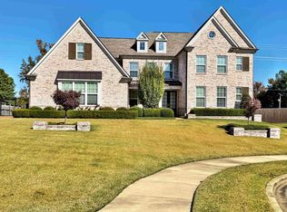 408 Tender Oaks Ln N, Collierville, TN 38017