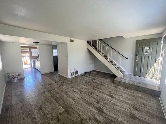 3rd image of 1289 N Mollison Ave Unit A