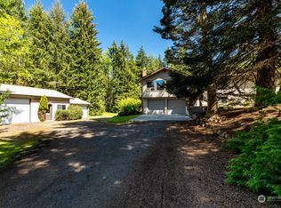 2612 Oyster Way, Oak Harbor, WA 98277