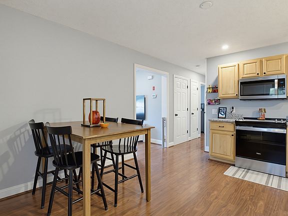 5th image of 18 Beech St