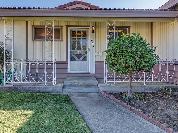 2nd image of 1405 Las Lomitas Cir