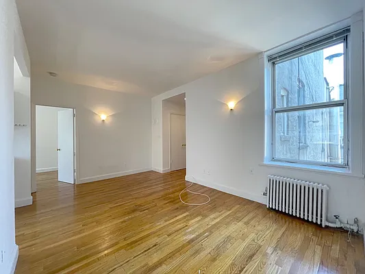 Rented by Compass | media 9