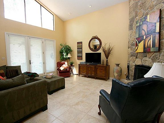 5th image of 11747 Twain Dr