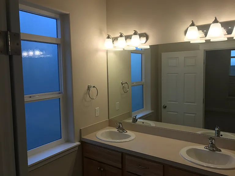 2335 Bellaview Ave — Photo 12