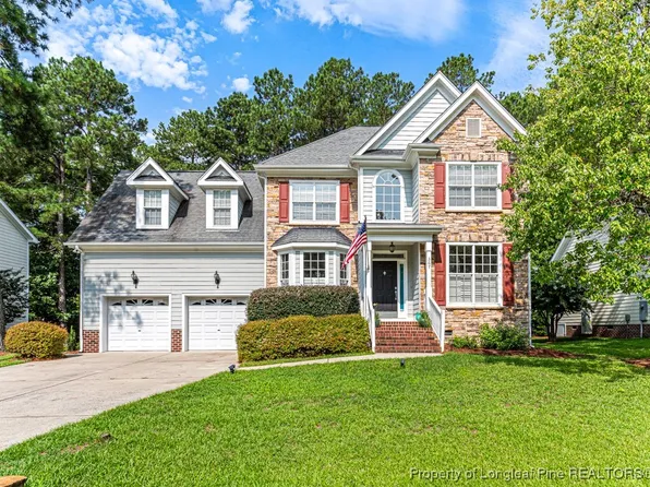 367 Falling Water Rd, Spring Lake, NC 28390