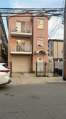 10 Dales Ave Photo 1