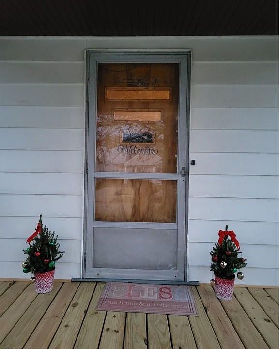 1st image of 7907 Theota Ave