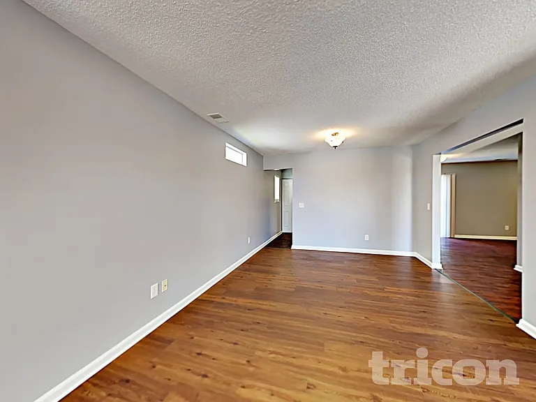 308 Fox Trot Dr — Photo 2
