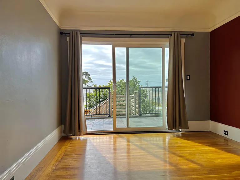 231 Jules Ave — Photo 8
