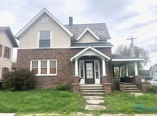 621 N Union St, Fostoria, OH 44830