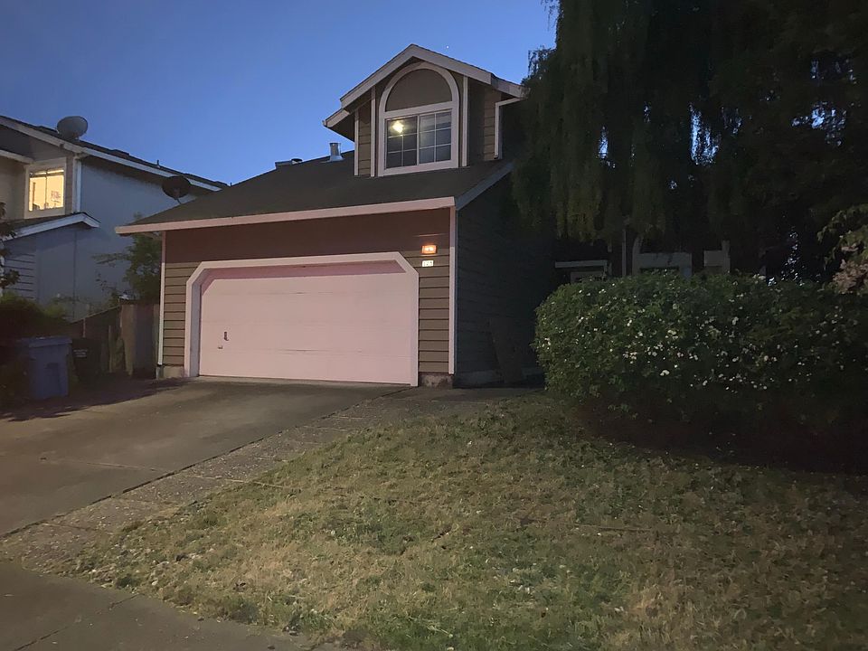 2nd image of 125 Hahn Way