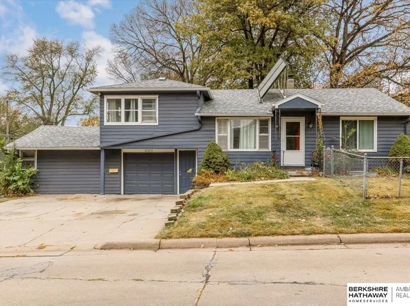 6301 Charles St, Omaha, NE 68132