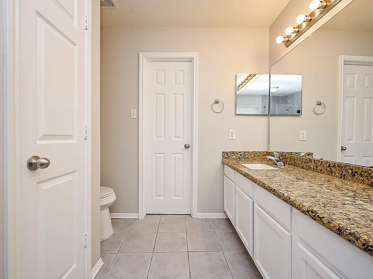 6127 Yorkglen Manor Ln — Photo 26