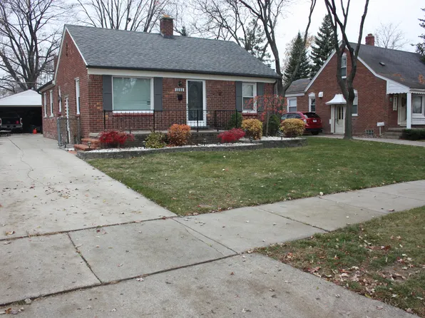 9575 Cardwell St, Livonia, MI 48150