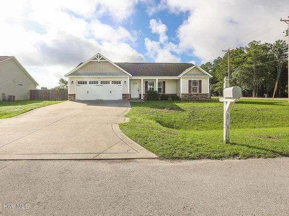 100 Gobblers Way, Richlands, NC 28574