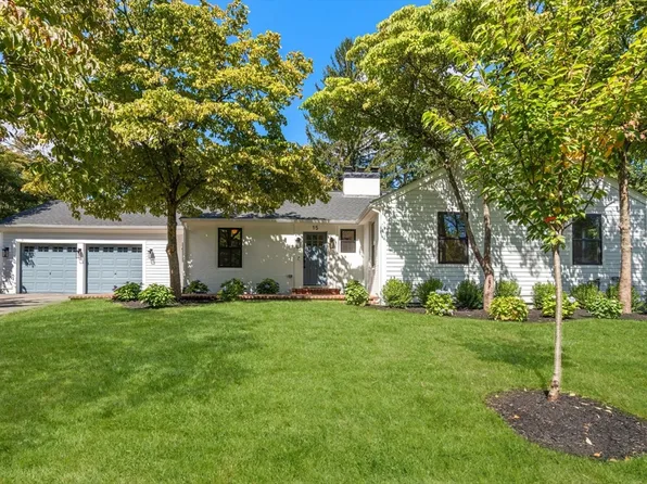 15 Avalon Rd, Needham, MA 02492