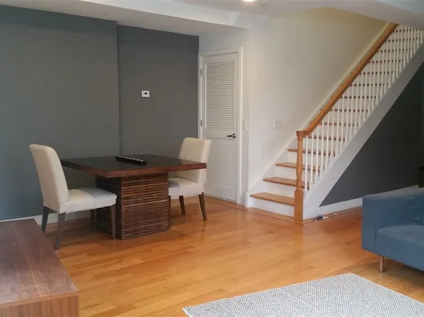 296 Grand St #102, Jersey City, NJ 07302