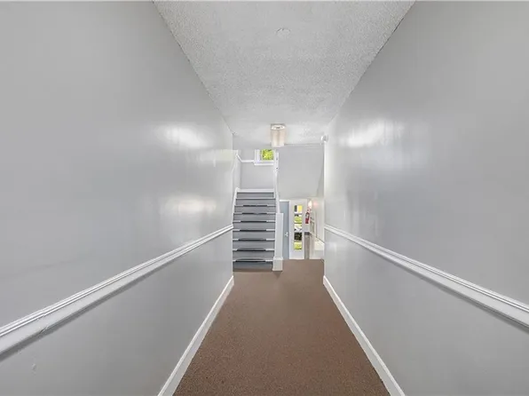 MANORSOUTH, 2729 Campbell St #206, Kansas City, MO 64109