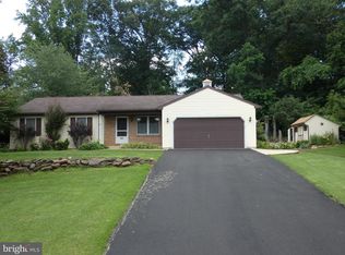 285 Boulder Dr, Denver, PA 17517