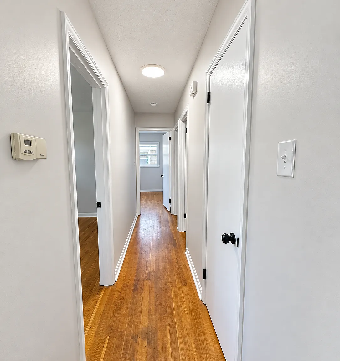 4 bed, 2376 sqft, $2,395 — Photo 3