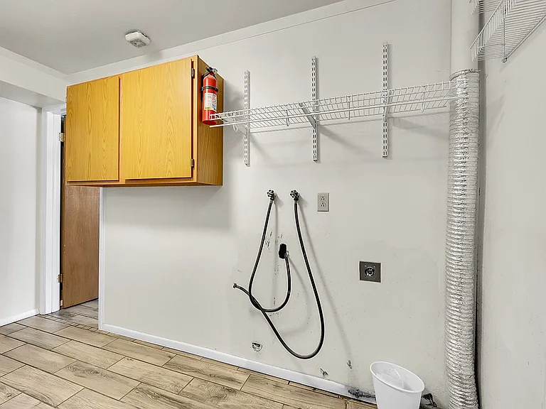 4220 Edwinstowe Ave — Photo 15