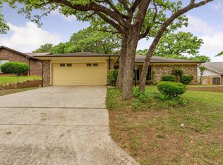 5402 Rimrock Ct, Arlington, TX 76017