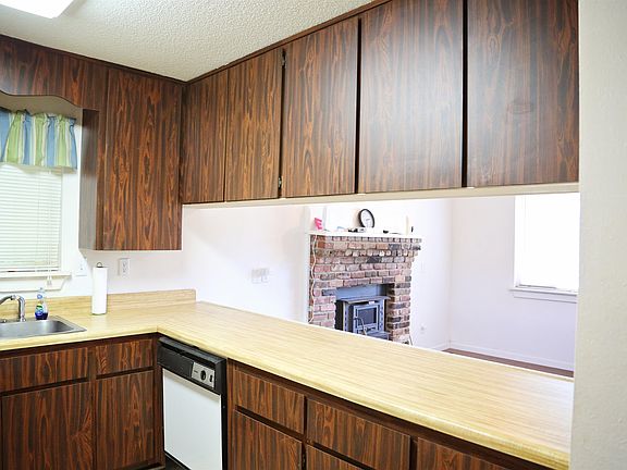 5th image of 1604 Sequoia Dr