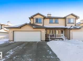 703 82nd St SW, Edmonton, AB T6X 1L9