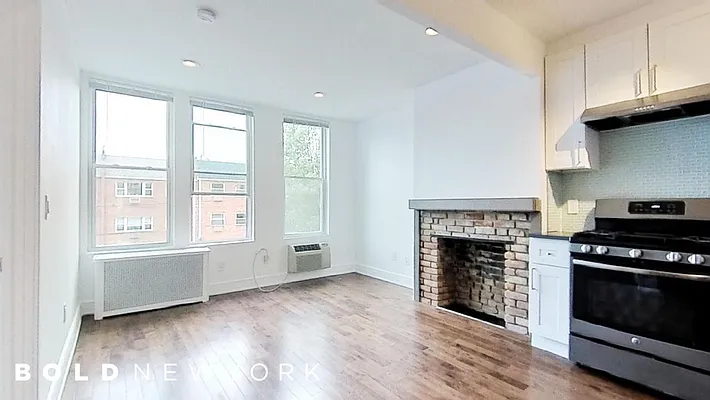 Rented by Bold New York | media 34